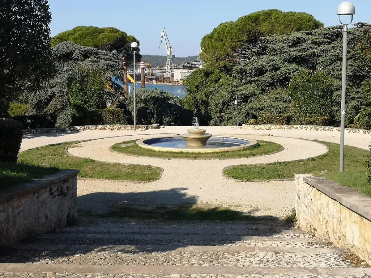 פולה Apartman Monte Zaro Park דירה